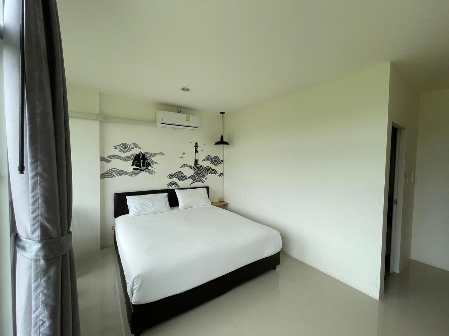 Dwell Phuket Airport Hotel At Naiyang Nai Yang Beach Exterior foto